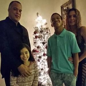 Meet your Posher, Carlos